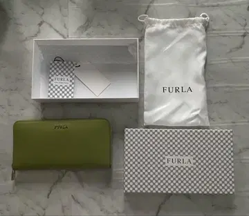 FURLA 그린 장지갑 상자, 봉투, 택 포함
