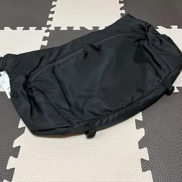 GU 메신저 백 새상품