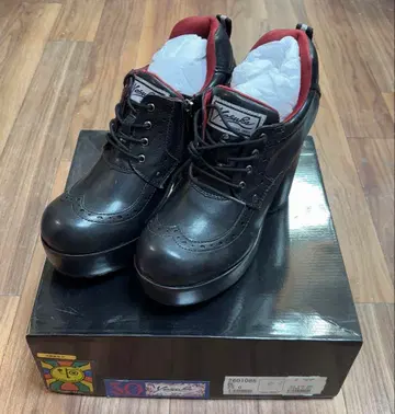 요스케 통굽 힐 포함 레이스업 매니쉬 슈즈