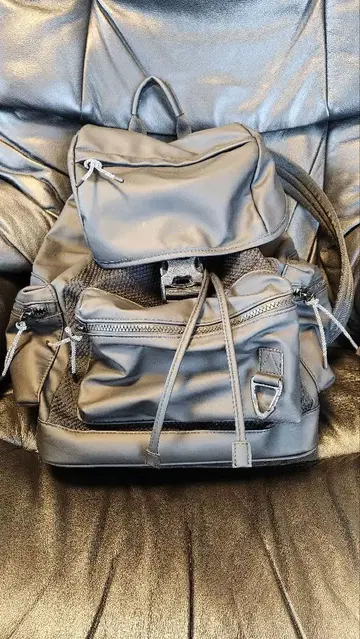 ZARA 합성 피혁 백팩 블랙