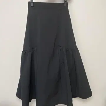 블랙 플레어 롱 스커트