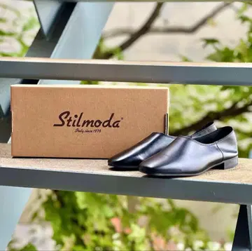 Stilmoda 블랙 플랫슈즈