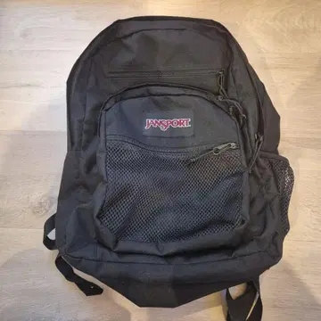 JANSPORT 블랙 백팩