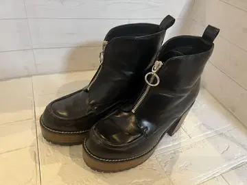 jeanasis 블랙 가죽 통굽 지퍼 부츠
