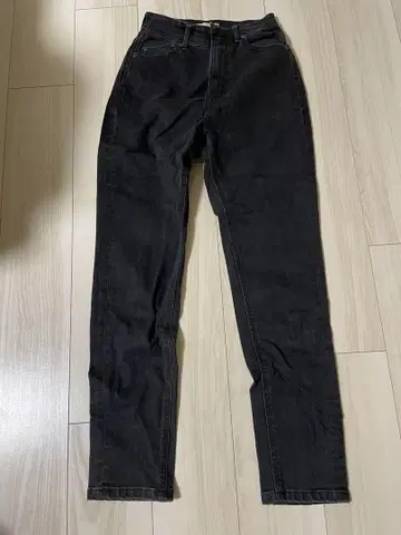 블랙 스키니 데님