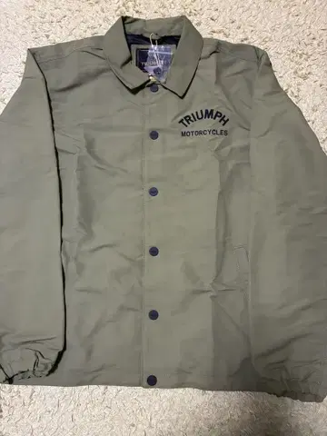 TRIUMPH 나일론 자켓 올리브 그린