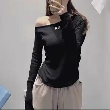 rest&recreation 원숄더 긴팔 티셔츠 블랙