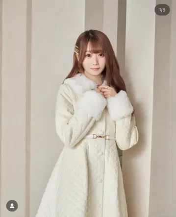 로제 뮤즈 퀼팅 플레어 코트