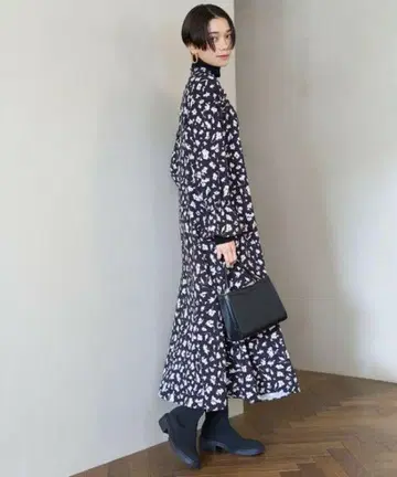 UNFILO 프린트 원피스 XL 모노톤 꽃무늬
