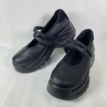 ZARA 통굽 플랫슈즈 스트랩 38 블랙