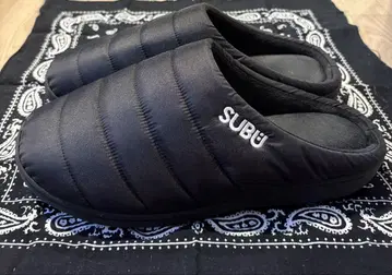 SUBU 블랙 슬리퍼 퀼팅