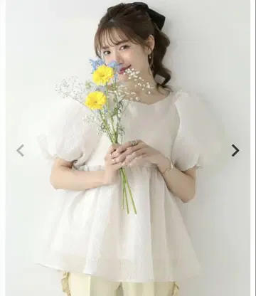 멜라키 자카드 상의