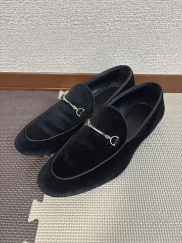 ZARA 로퍼