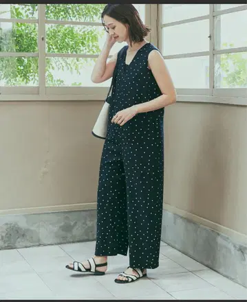 어반 리서치 도어스 린넨 레이온 도트 올인원