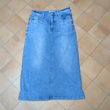23 DENIM 라이트 블루 데님 타이트 스커트