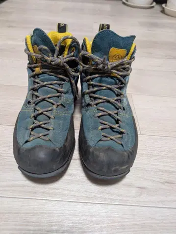 스포르티바 LA SPORTIVA 볼더 엑스 미드