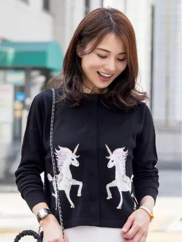 [ 새상품급 ] 유니콘 자수 블랙 가디건