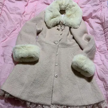 LIZ LISA 핑크 퍼 코트 하자품! 리본 작은 것 1개