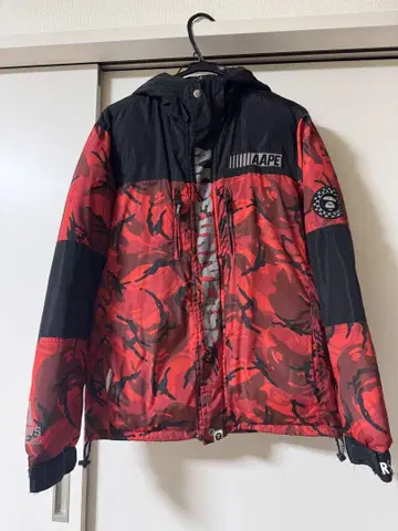 AAPE 다운 자켓 빨검