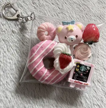 가챠 파우치 [ 딸기 도넛 곰돌이 캔디 ]