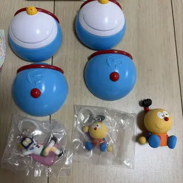 도라에몽 캡슐 토이 키링 코로스케 파만