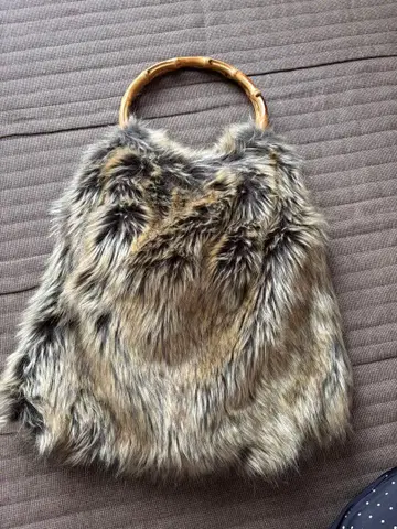 TWEEDMILL 퍼 핸드백 뱀부