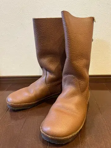 브라운 가죽 롱 부츠 레이스업