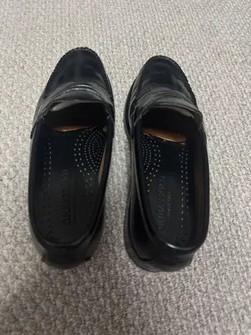 블랙 가죽 로퍼 약 3cm 힐