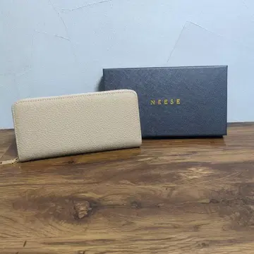 NEESE 베이지 가죽 장지갑