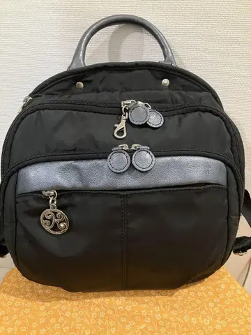 여성용 블랙 나일론 kanana 백팩