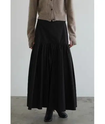 CLANE 볼륨 개더 스커트 블랙 1