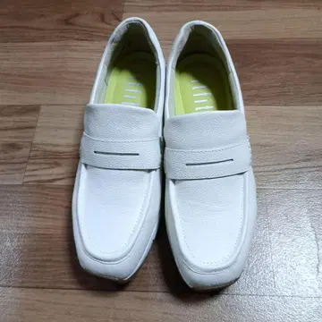 화이트 로퍼 신발
