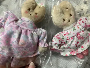 마론 크림 시크릿 마스코트 브로치