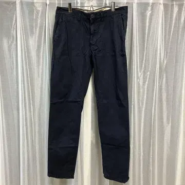 [ H&M ] L.O.G.G. 네이비 슬림핏 치노 팬츠