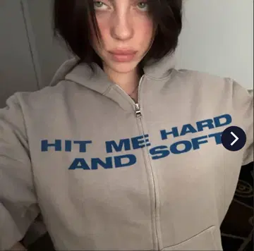 HIT ME HARD AND SOFT 후드티 빌리 아일리쉬 M