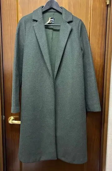 ZARA 그린 롱 코트