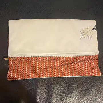 INED 화이트 오렌지 클러치백 23 x 33cm 미사용 새상품