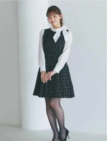 사이드 리본 포함 트위드 도킹 미니 원피스 tocco closet