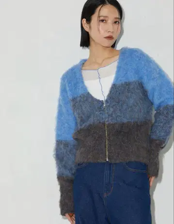 미사용 새상품 택 포함 샤기 그라데이션 지퍼 가디건