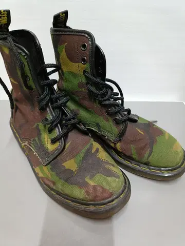 닥터마틴 카모플라쥬 24cm