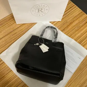 russet 블랙 토트백
