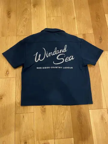 WIND AND SEA 네이비 반팔 셔츠