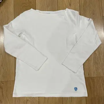 오르치발 긴팔 티셔츠