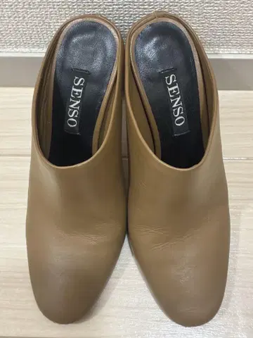 [ 레어템 ] SENSO 베이지 뮬 펌프스