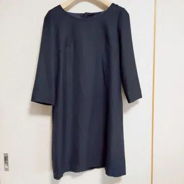 [새상품급] 스트로베리 필드 무릎 기장 원피스 긴팔 무지 버튼 블랙