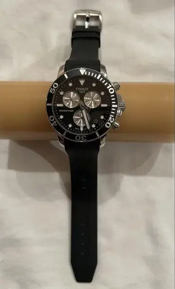 TISSOT SEASTAR 1853 블랙 손목시계