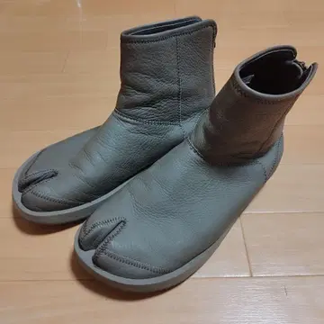 SUICOKE 가죽 타비 부츠