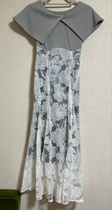 dazzlin 다즐린 오팔 플라워 코르셋 원피스 그레이 M