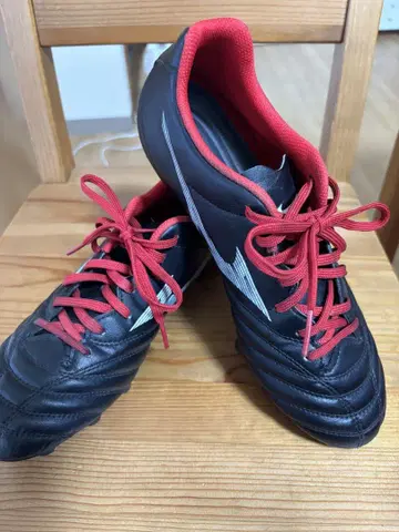 Mizuno Monarcida Neo 블랙/레드 축구화