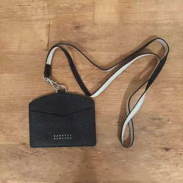 BARNEYS NEW YORK 블랙 ID 카드 케이스